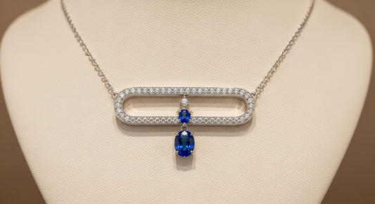 Sapphire neckless with diamonds